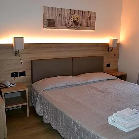 Grobberio Otel 2*