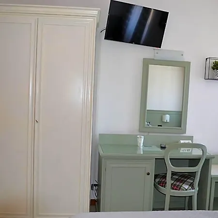 Grobberio Otel