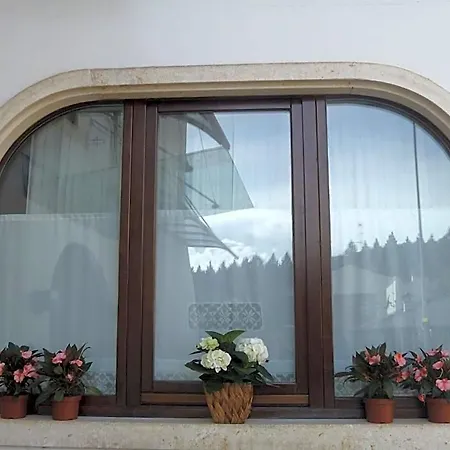 Grobberio Otel