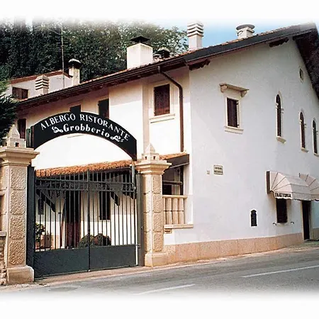 Hotel Grobberio 2*